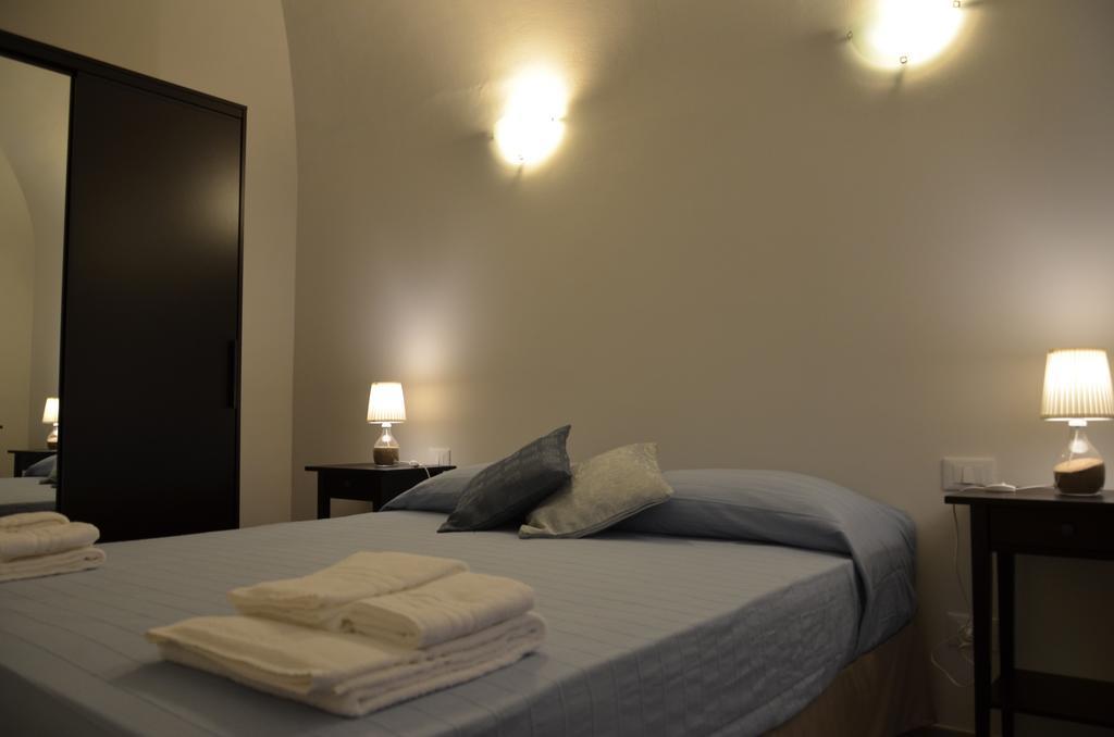 Ro.Ri. Rooms San Vito Lo Capo Ruang foto