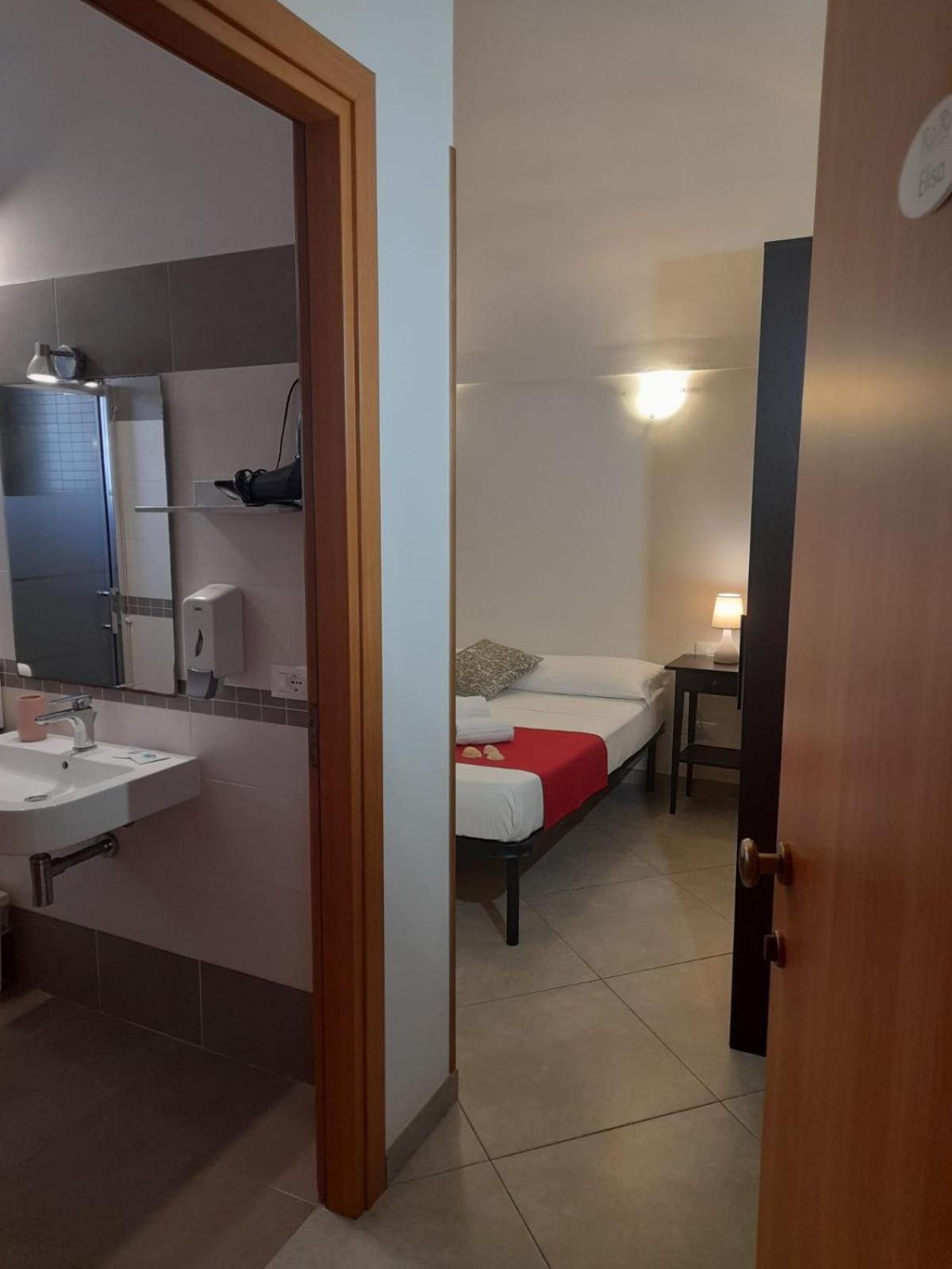 Ro.Ri. Rooms San Vito Lo Capo Bagian luar foto
